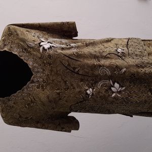 Ladies 2pc skirt set floral design on front